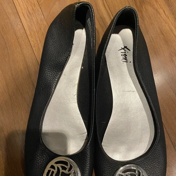 Sandals - Picture 2 of 7